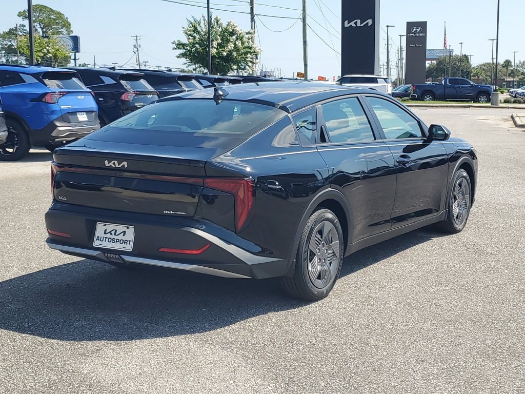 New 2026 Kia K4 FWD image 4