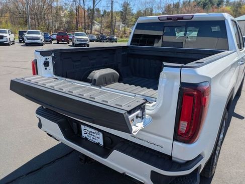 Certified 2022 GMC Sierra 1500 Denali w/ Denali Reserve Package AWD/4WD image 32