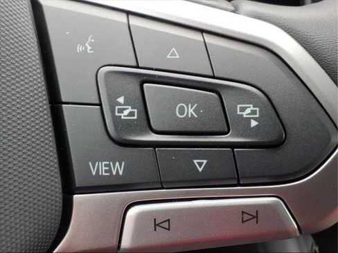 New 2026 Volkswagen Tiguan SE image 17