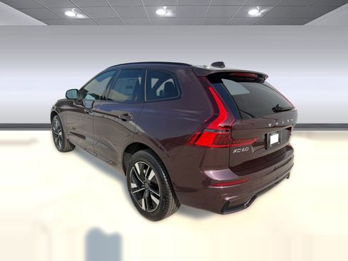 New 2026 Volvo XC60 B5 Core w/ Climate Package image 3
