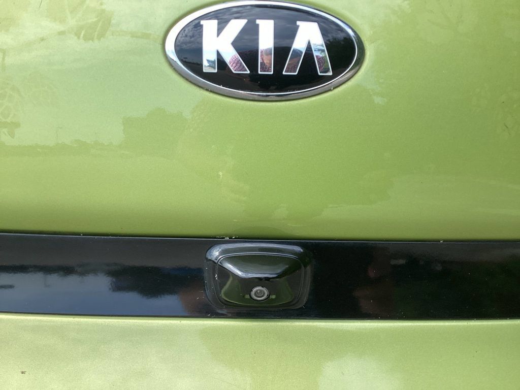 Used 2018 Kia Soul w/ Convenience Package FWD image 14