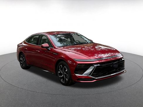 Used 2025 Hyundai Sonata SEL image 1