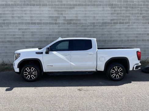 Used 2022 GMC Sierra 1500 AT4 w/ AT4 Preferred Package AWD/4WD image 19