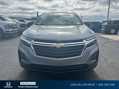 Used 2024 Chevrolet Equinox LS w/ LS Convenience Package FWD image 3