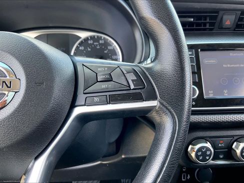 Used 2019 Nissan Kicks S w/ Exterior Electronics Package image 24