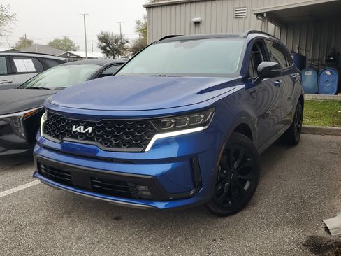 Used 2023 Kia Sorento SX image 1