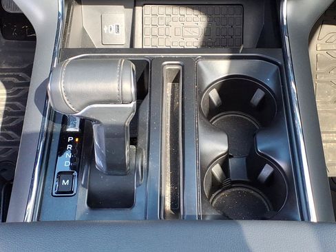Used 2025 Ford F150 Lariat w/ Equipment Group 502A High AWD/4WD image 17