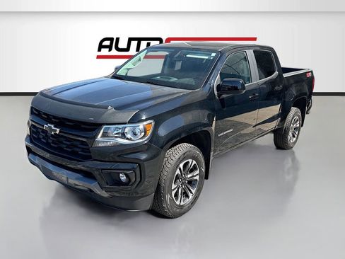 Used 2022 Chevrolet Colorado Z71 AWD/4WD image 3