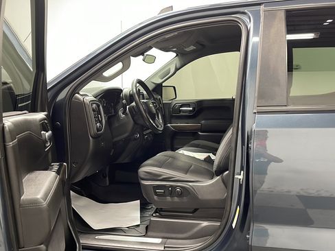 Used 2019 Chevrolet Silverado 1500 LT w/ All-Star Edition AWD/4WD image 2