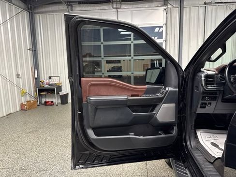 Used 2021 Ford F150 Lariat w/ Equipment Group 502A High AWD/4WD image 7