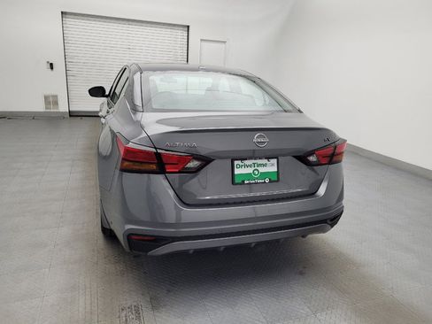 Used 2024 Nissan Altima 2.5 SV image 6