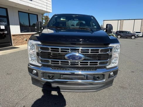Used 2025 Ford F250 XLT image 9