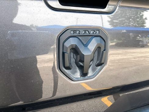 Used 2021 RAM 2500 Big Horn w/ Night Edition AWD/4WD image 31