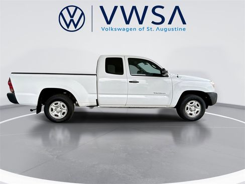 Used 2013 Toyota Tacoma Base image 9