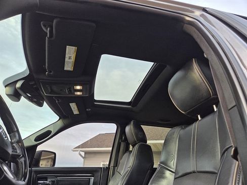 Used 2018 RAM 1500 Limited image 10