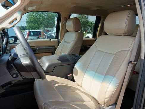 Used 2014 Ford F250 Lariat w/ Chrome Package image 10