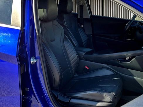 Used 2022 Hyundai Elantra Limited image 7