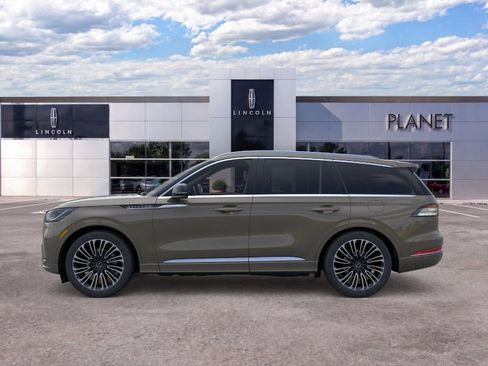 New 2026 Lincoln Aviator Black Label w/ Dynamic Handling Package AWD/4WD image 3