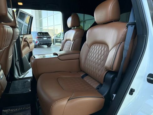 Used 2023 INFINITI QX80 Sensory w/ Cargo Package AWD/4WD image 14