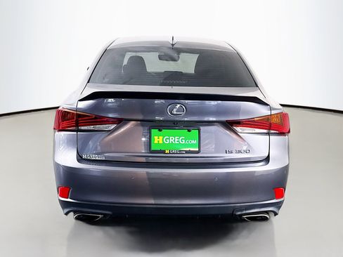 Used 2018 Lexus IS 300 w/ Comfort Package RWD image 8