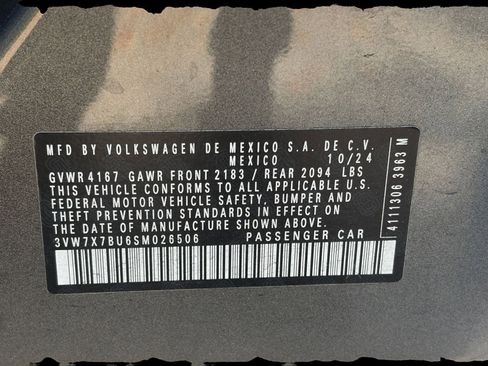 Used 2025 Volkswagen Jetta SE image 25