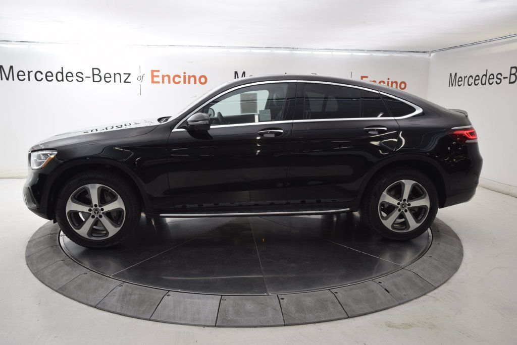 Used 2021 Mercedes-Benz GLC 300 4MATIC Coupe image 3