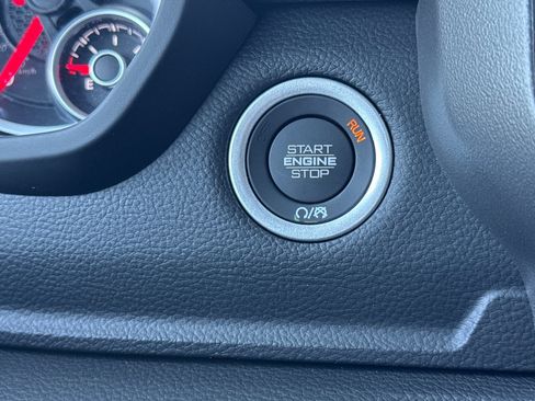 New 2026 RAM 1500 Laramie AWD/4WD image 21