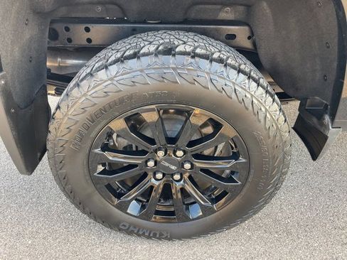 Certified 2022 GMC Canyon Elevation image 9