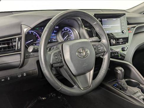 Used 2022 Toyota Camry SE w/ Convenience Package image 23