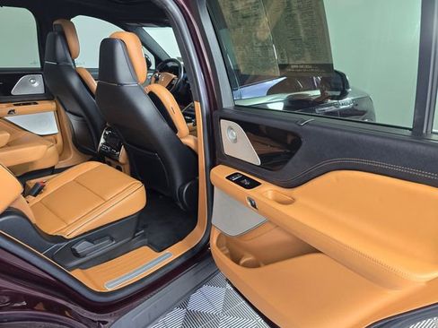 Used 2023 Lincoln Aviator Black Label Grand Touring w/ Class IV Trailer Tow Package image 14