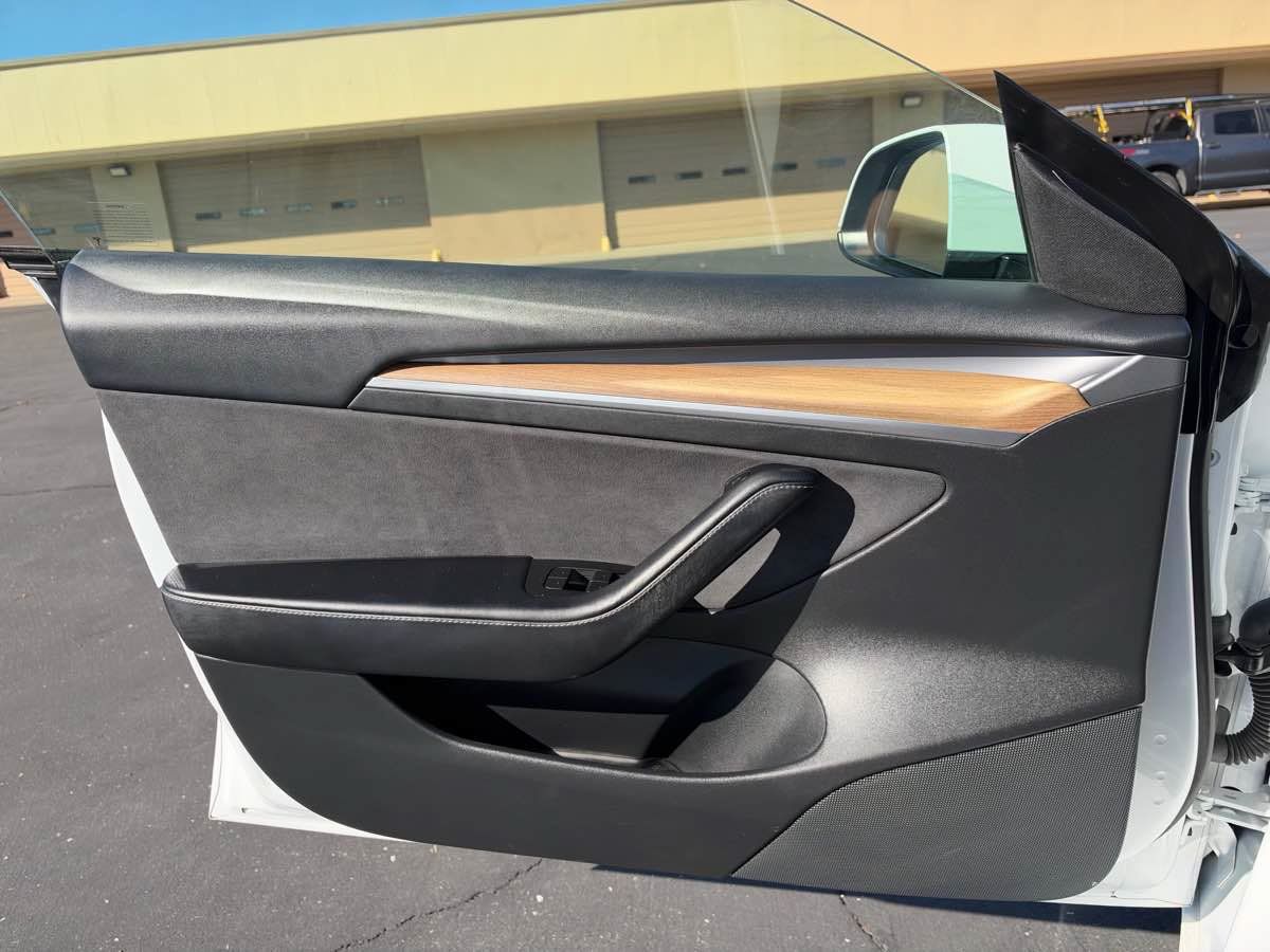 Used 2021 Tesla Model 3 Standard Range Plus RWD image 12