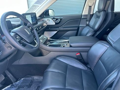 Used 2025 Lincoln Aviator Reserve w/ Equipment Group 201A AWD/4WD image 10