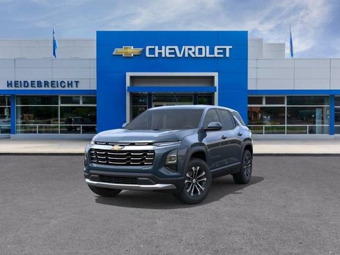 New 2027 Chevrolet Equinox LT w/ Convenience Package II FWD image 8
