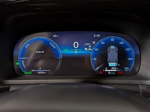 Used 2025 Toyota Crown Signia image 27