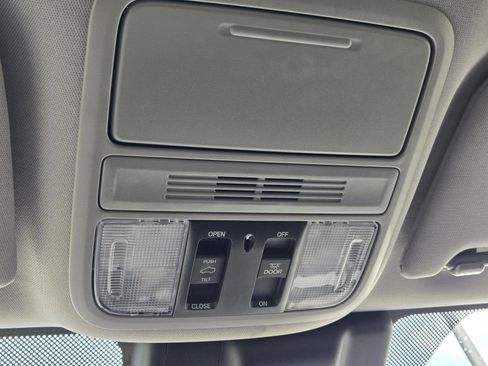 Used 2019 Honda Odyssey EX-L image 29