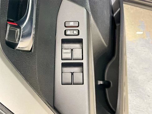 Used 2017 Toyota RAV4 XLE image 18