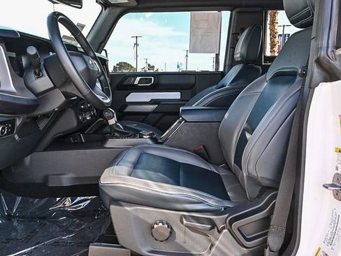 Used 2023 Ford Bronco Outer Banks image 16