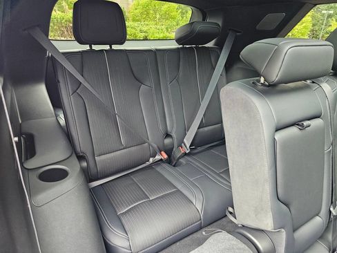 New 2027 Cadillac Vistiq Luxury AWD/4WD image 13