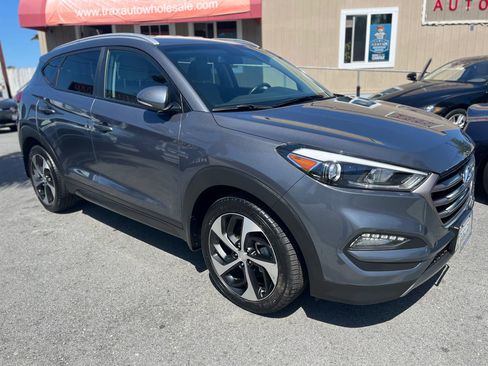 Used 2016 Hyundai Tucson Sport image 1