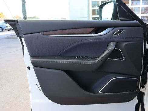 Used 2022 Maserati Levante GT image 58