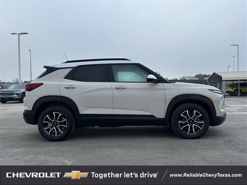 New 2026 Chevrolet TrailBlazer ACTIV w/ Driver Confidence Package image 3