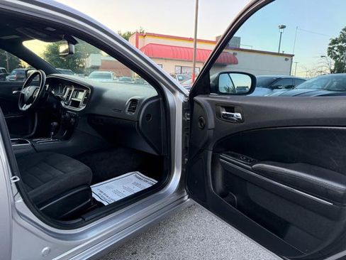 Used 2013 Dodge Charger SE w/ Connectivity Group RWD image 19