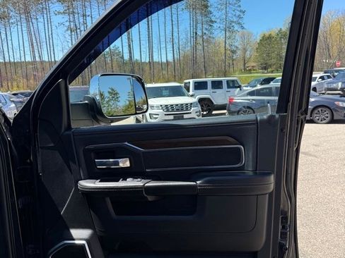 Used 2022 RAM 2500 Laramie AWD/4WD image 18