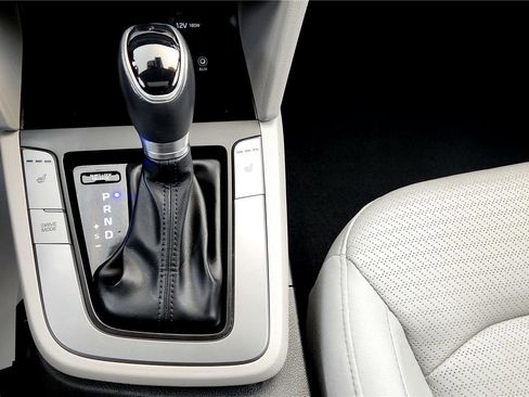 Used 2019 Hyundai Elantra Limited w/ Ultimate Package 02 image 36