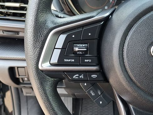 Used 2021 Subaru Crosstrek 2.0i AWD/4WD image 18