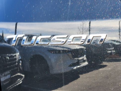 Certified 2022 Hyundai Tucson Limited image 13