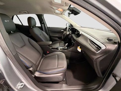 New 2026 Buick Encore GX Sport Touring w/ Advanced Technology Package FWD image 24