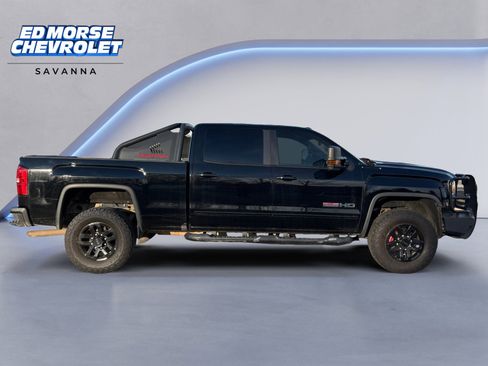 Used 2017 GMC Sierra 2500 SLT w/ All Terrain X HD Package image 6