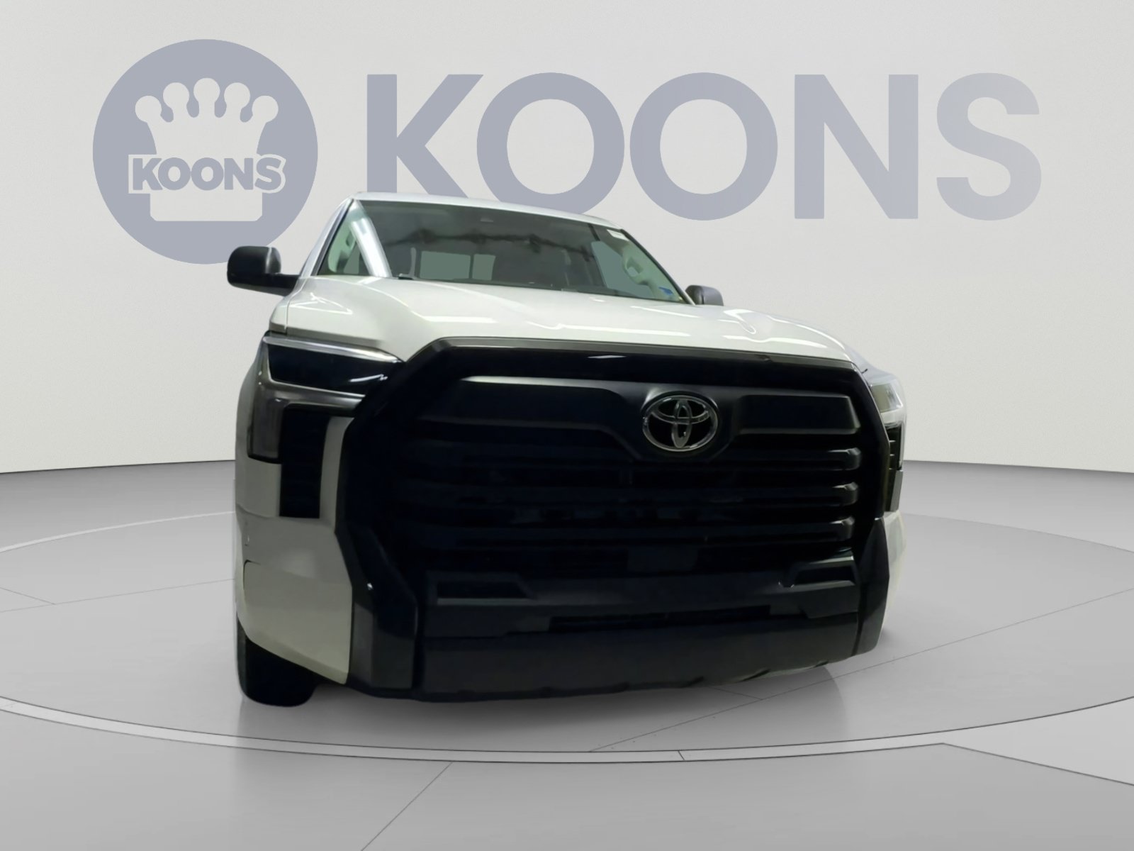 Used 2024 Toyota Tundra SR w/ SR Tow Package AWD/4WD image 4