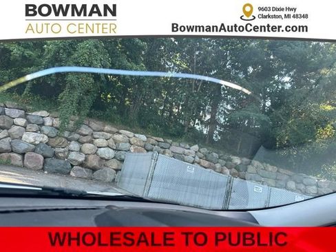 Used 2017 Ford Escape SE w/ SE Cold Weather Package AWD/4WD image 30